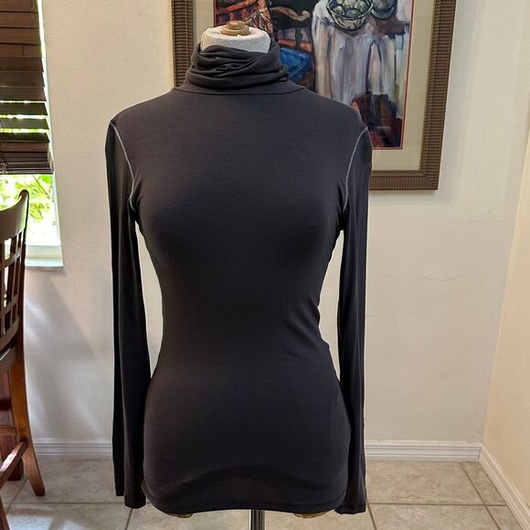 MAJESTIC PARIS Brown Turtleneck Long Sleeve Top w/Stitching Detail Size 2 - Picture 4 of 9